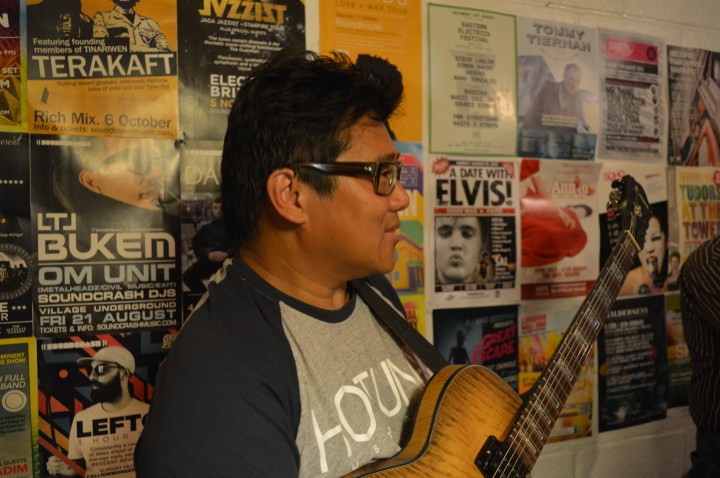 Robin Gaerlan Aristorenas - guitar - Troyganic jazz jam - Jazz jam London - Shoreditch live music - Saturdays night live music in London - Hackney jazz guitar